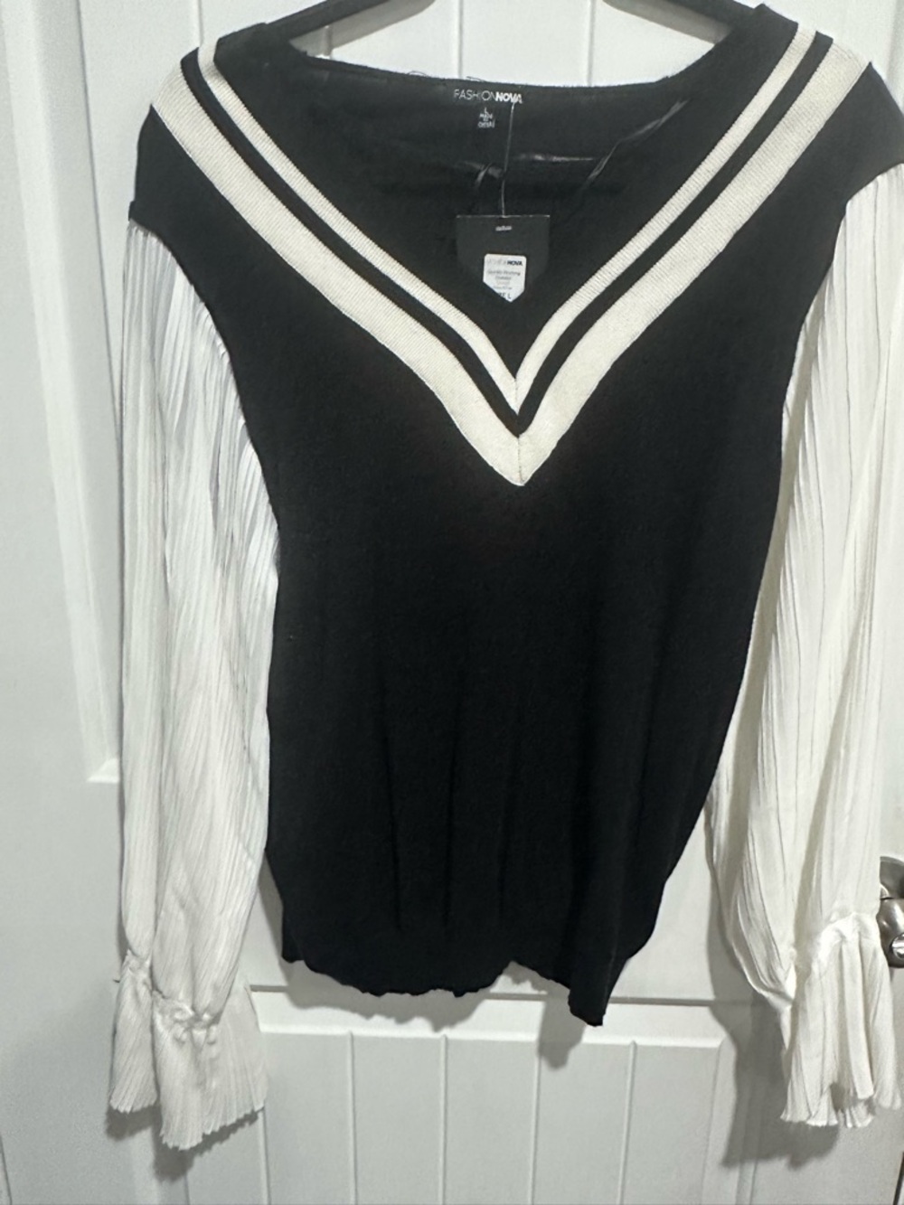 Fashion Nova Black Knit Top with White Trim Accent